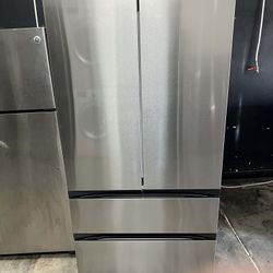 SAMSUNG REFRIGERATOR / FREE DELIVER / PERFECT CONDITION 