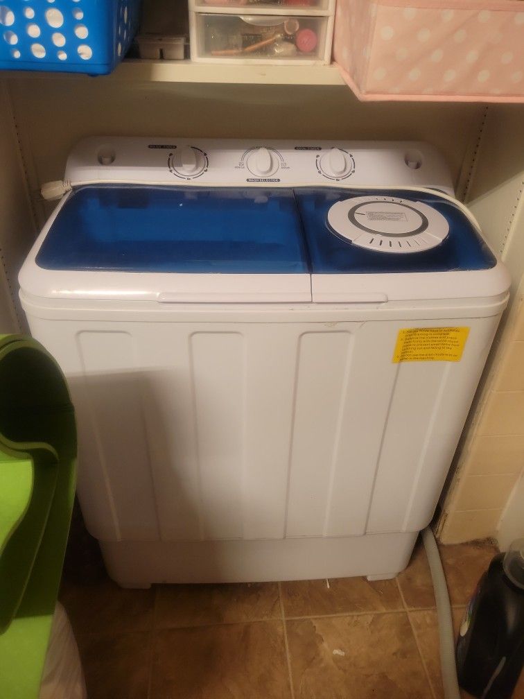 *** LARGER 26 POUND PORTABLE WASHING MACHINE ***