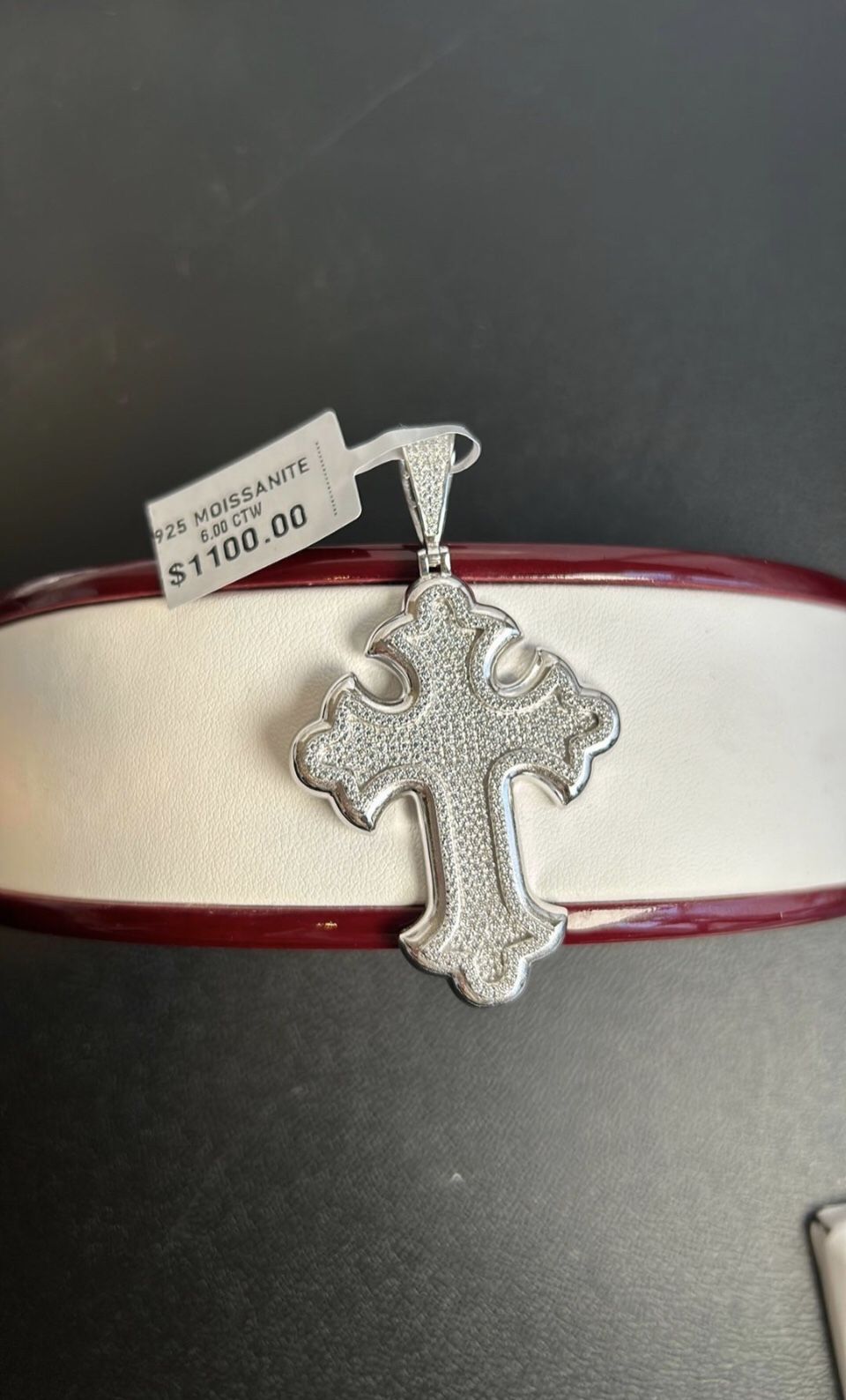 925 Silver Cross Pendant With 6wt Moissanite Diamonds