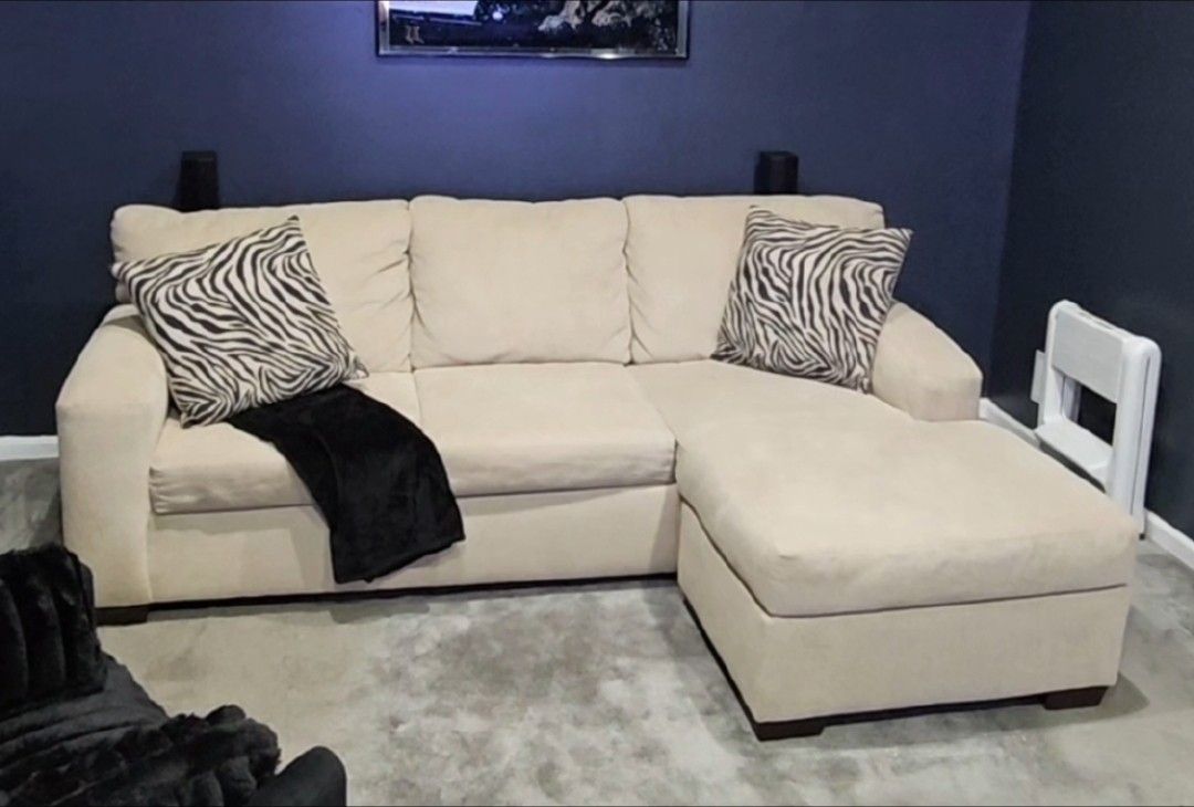 L Shape Reversible Chase Sectional Couch