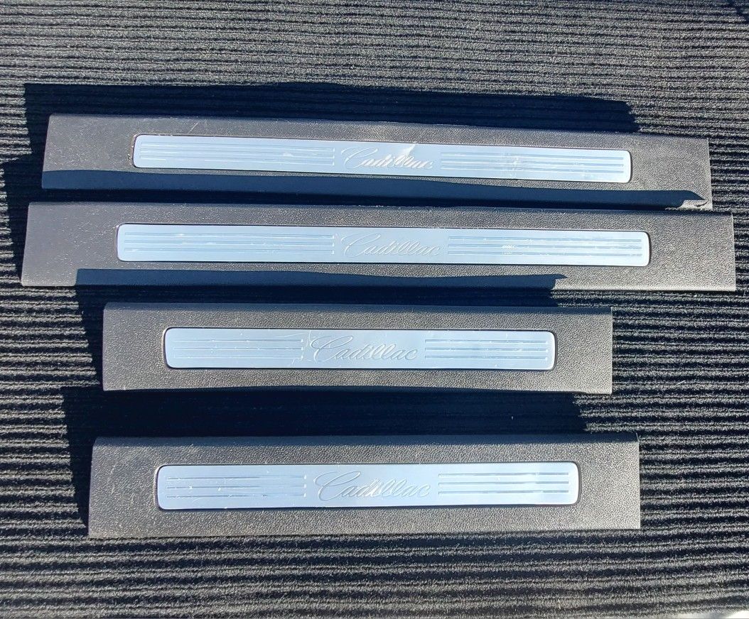 09 -13 Escalade Door Sills