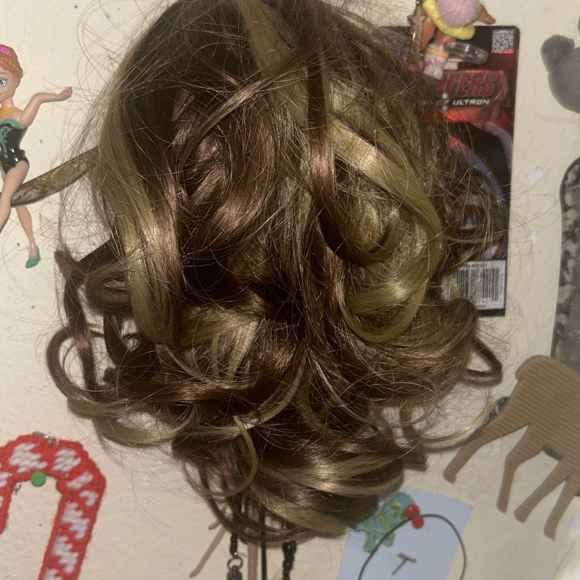 Hair Extensions Clips. Pony Tail style perfect for the wedding upcoming wedding or an emergency hairpiece to having on hand should your hair neer need