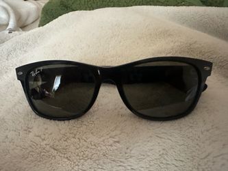Ray Ban New Wayfarer Polarized Sunglasses