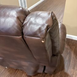 2 Manuel Swivel Brown Recliner