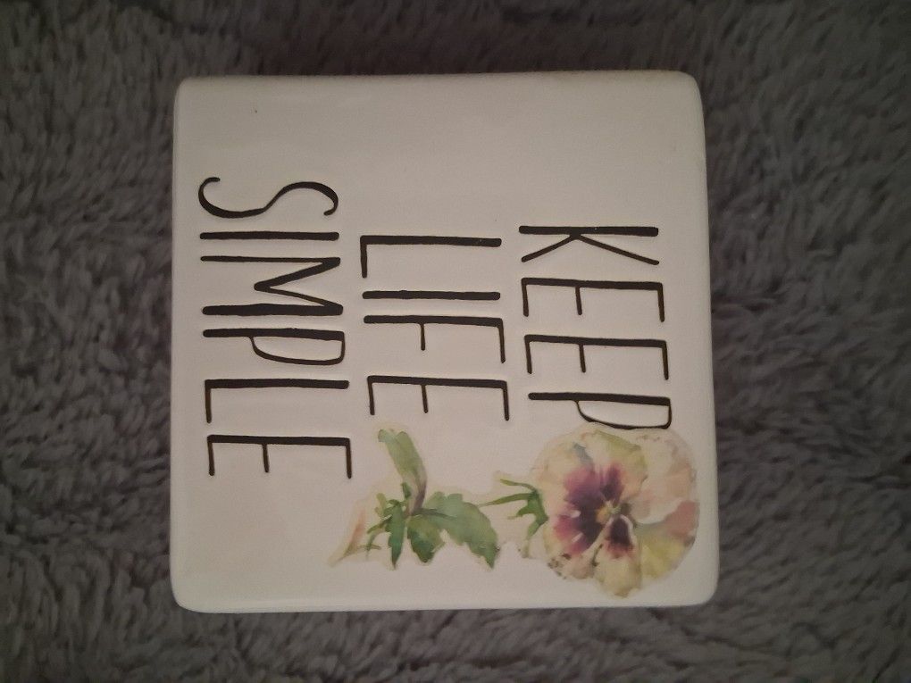 Keep Life Simple Home Decor
