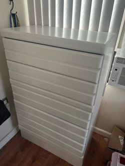 White 5 drawer dresser