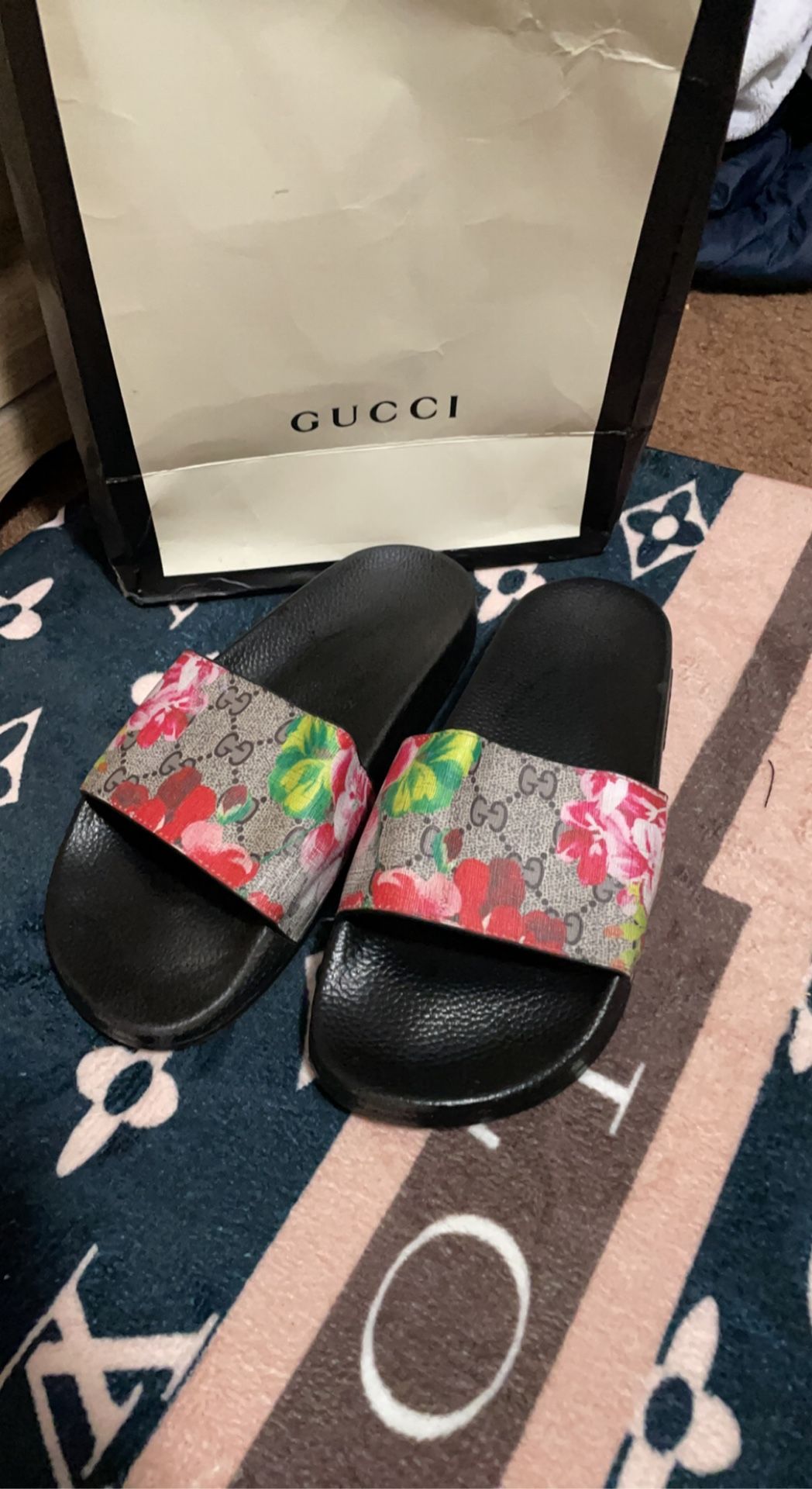 Size 37 Gucci Slides $100 Obo