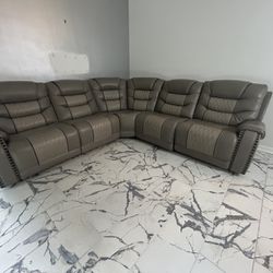 LUXURY COUCH 