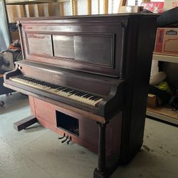 Vintage Piano 