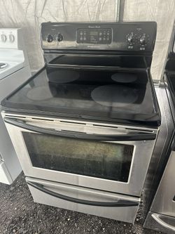 Frigidaire Stainless Steel Stove / 2 Months Warranty 