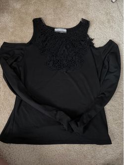 Super cute black shirt, size large