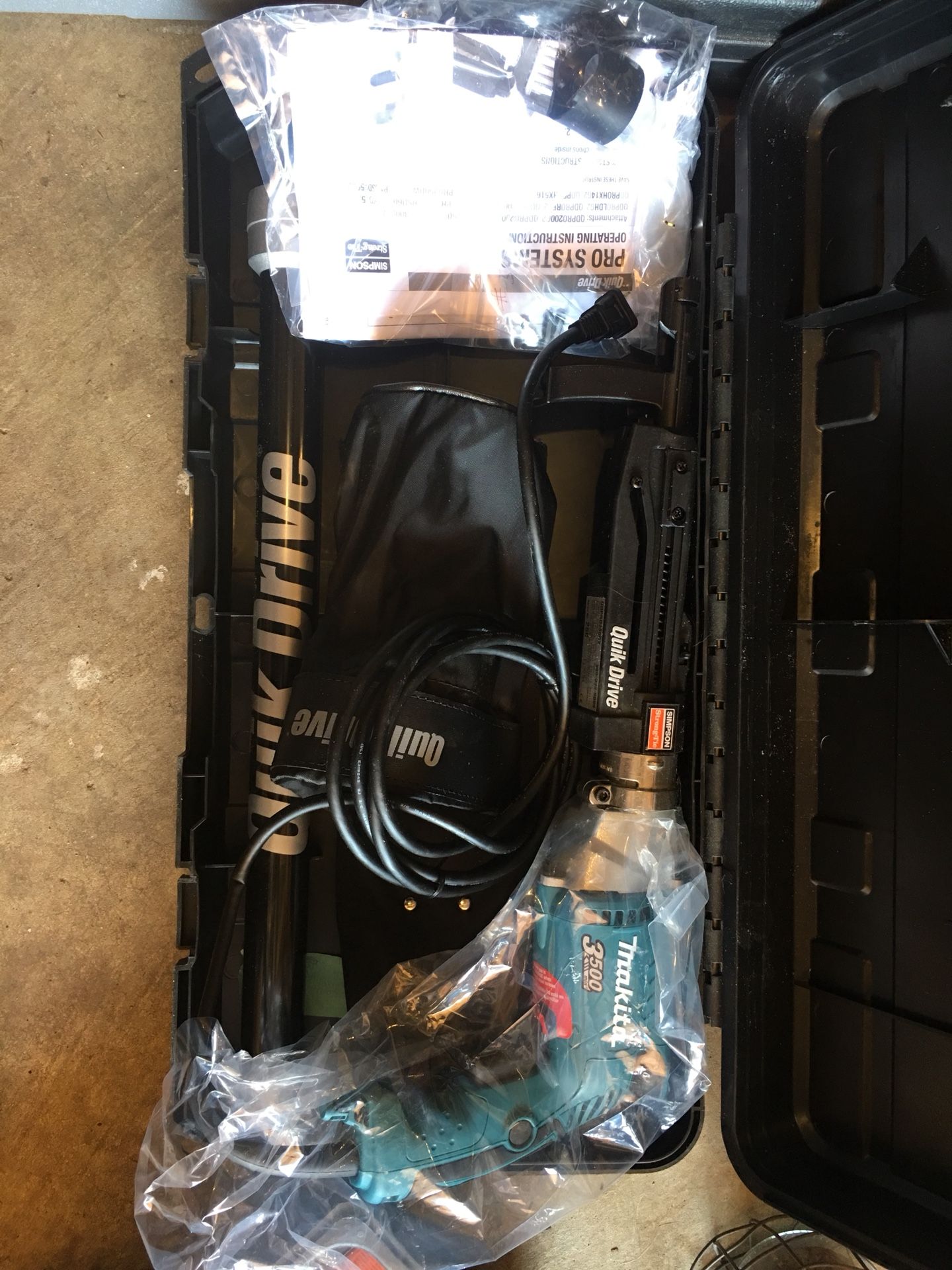 New makita quick drive screw gun drill