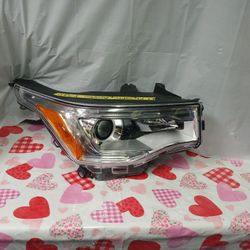 2017-19 GMC Acadia Right Headlight Regular 