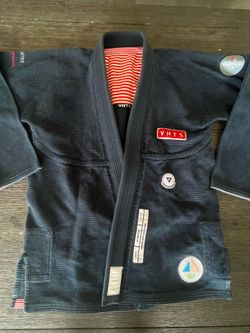 VHTS jiujitsu BJJ Kimono Gi size A2