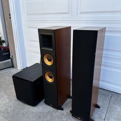 Klipsch Speakers (subwoofer for free)