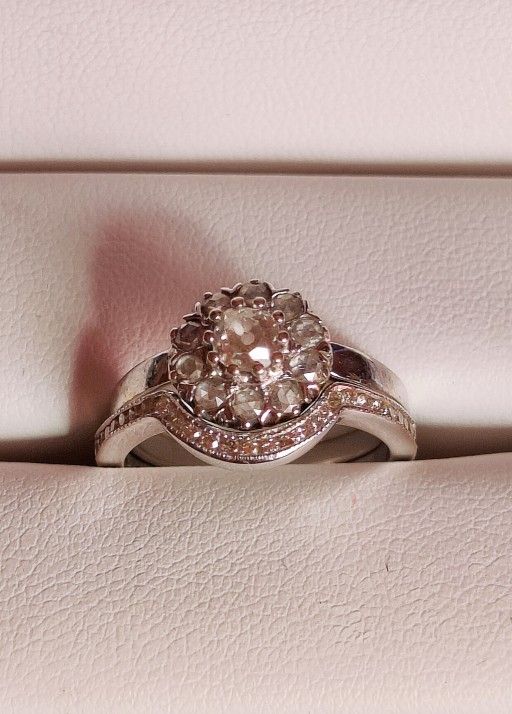 Beautiful vintage set 2 white gold 18k diamond rings see certificate of authenticity in pics Kendall