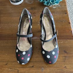 Unique Poetic License London