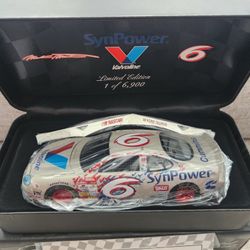 1:24 Valvoline Diecast Race Car Set