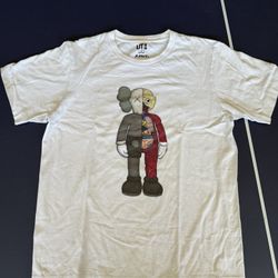 Kaws X Uniqlo T-shirt