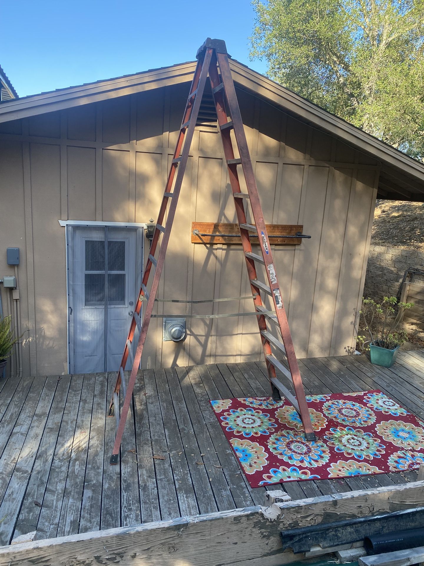 12’ Werner Fiberglass Ladder 2 Ea