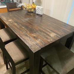 Dining Room Table 