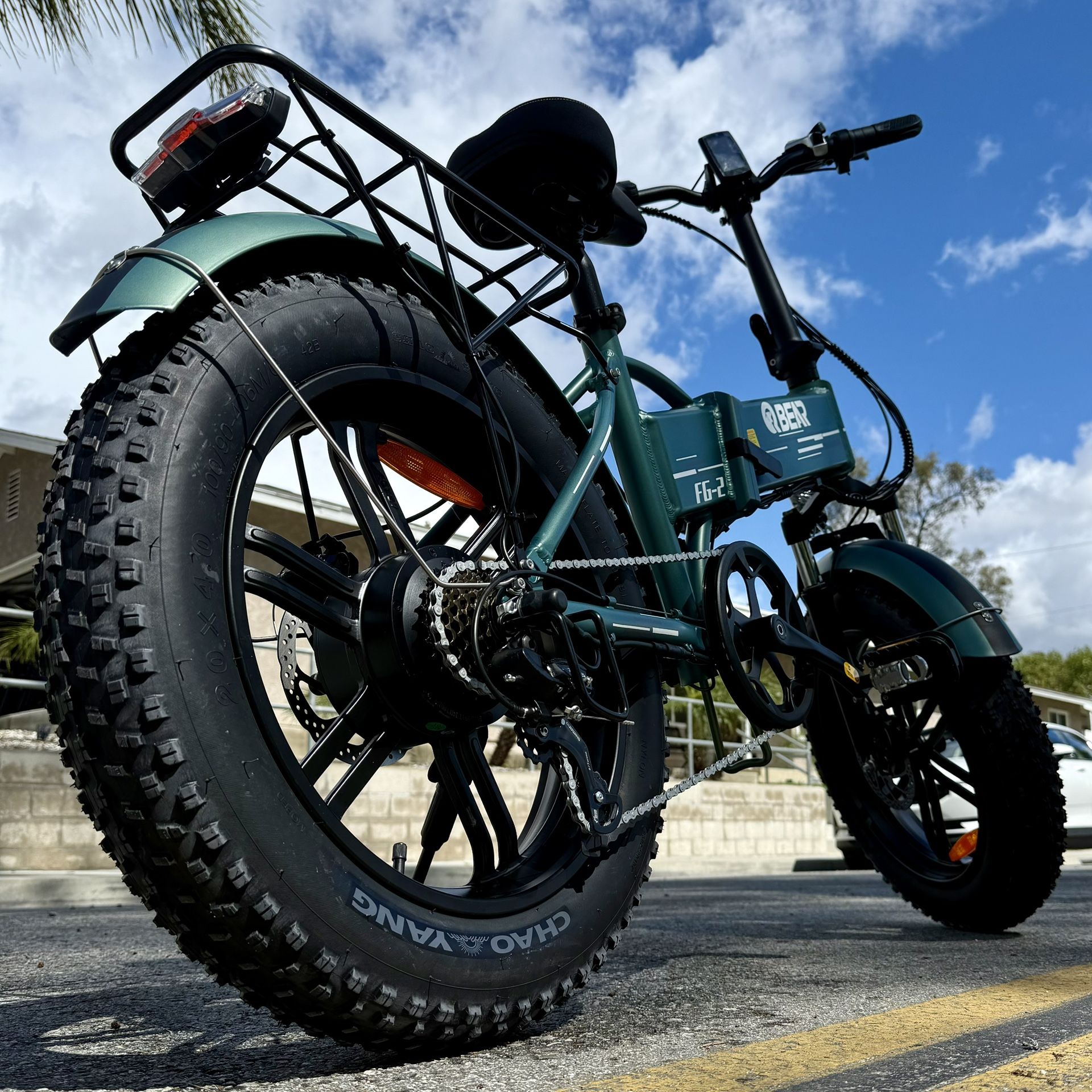 BEAR OFF-ROAD FOLDING E-BIKE β 48V / 750W (1500W PEAK)