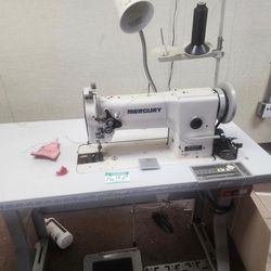 Maquina De Cocer Industrial Overlock 