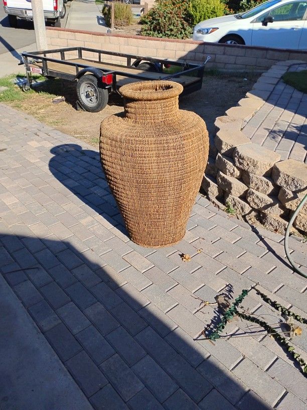 37 Inches Tall By 25 Inches Wide