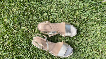 Women wedges size 6.5