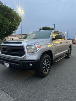 2016 Toyota Tundra CrewMax