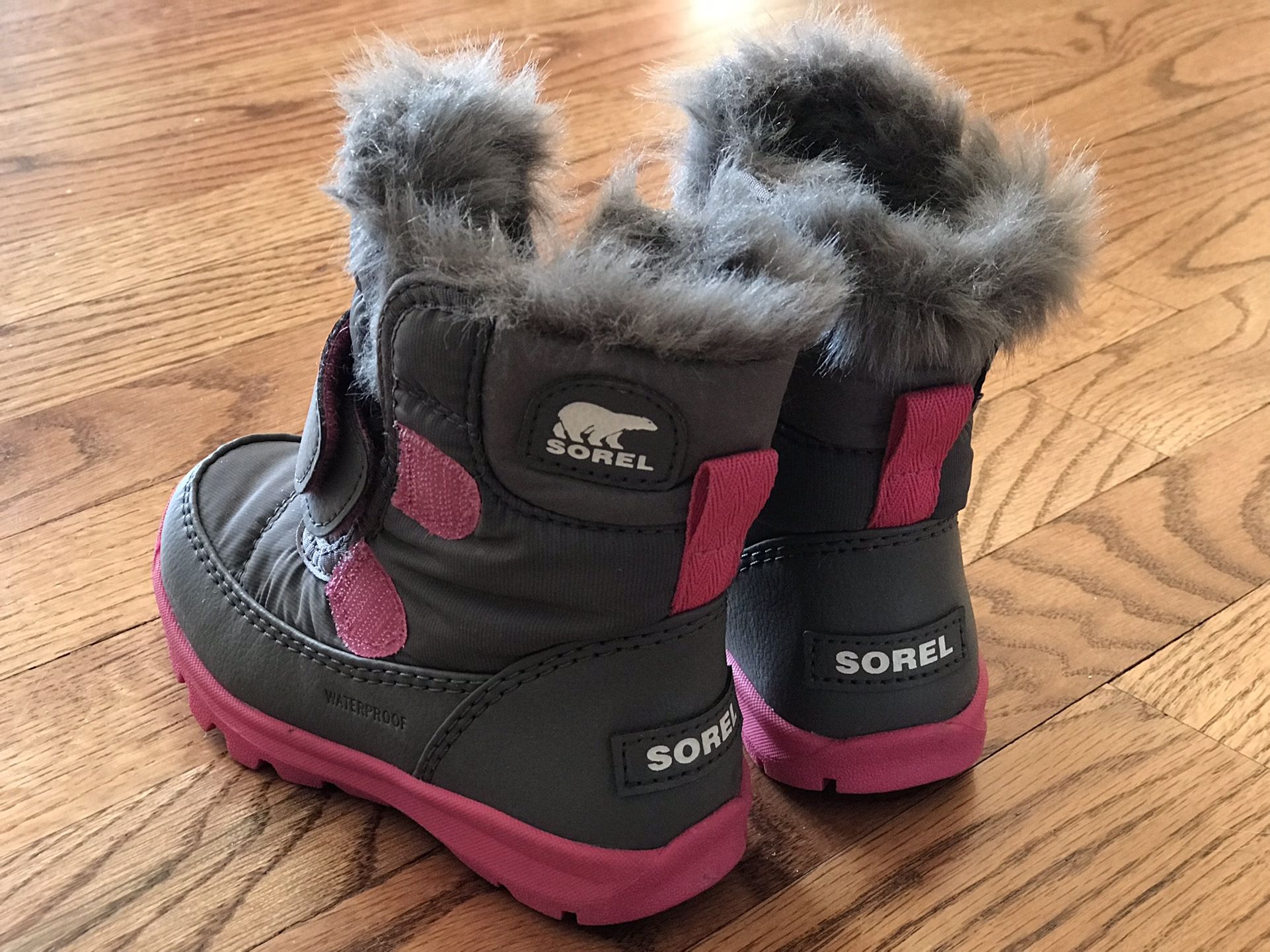 Like New Sorel Boots Size 8 Toddler 