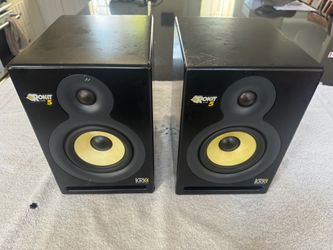 KRK Rokit 5 powered monitor speakers. Comes in pair. Sounds perfect.