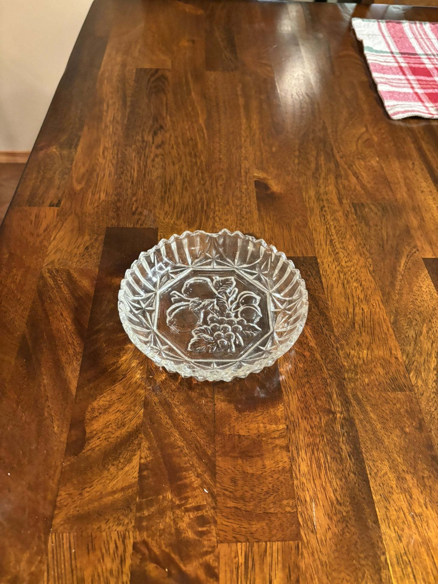 Vintage Federal Glass Dish with Fruit Design 5-1/2