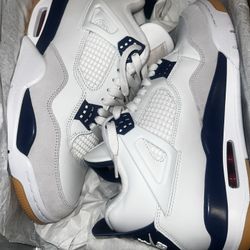 Jordan SB 4’s Size 9