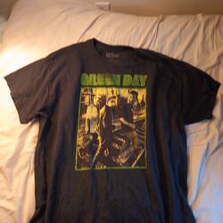 T shirts (black,black,green,red)