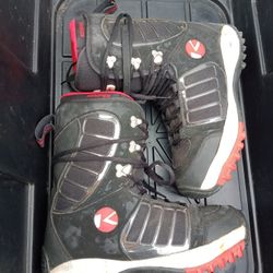 Snowboard Boots Snow Shoes Men's 11 Season Or 2 Left Fair Condition Still Get The Job Done