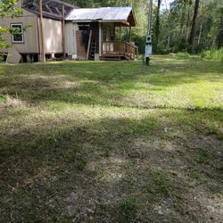 Mobile home And Yard Sale