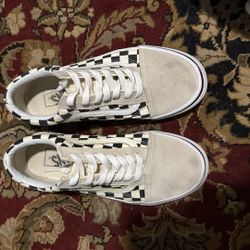 Vans Women’s Size 7.5 - Use, Good Conditions 