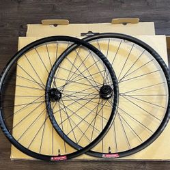 Niner Alloy 700c Gravel Wheelset New