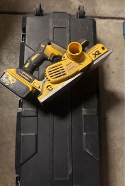 Dewalt planner and battery