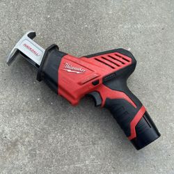 Milwaukee M12 12V Lithium-Ion HACKZALL Cordless Reciprocating Saw 