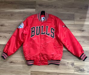 Authentic Chicago Bulls Red /Black Starter Jacket “88 All Star”  Sz. L worn 3x