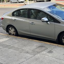 2013 Honda Civic Hybrid 