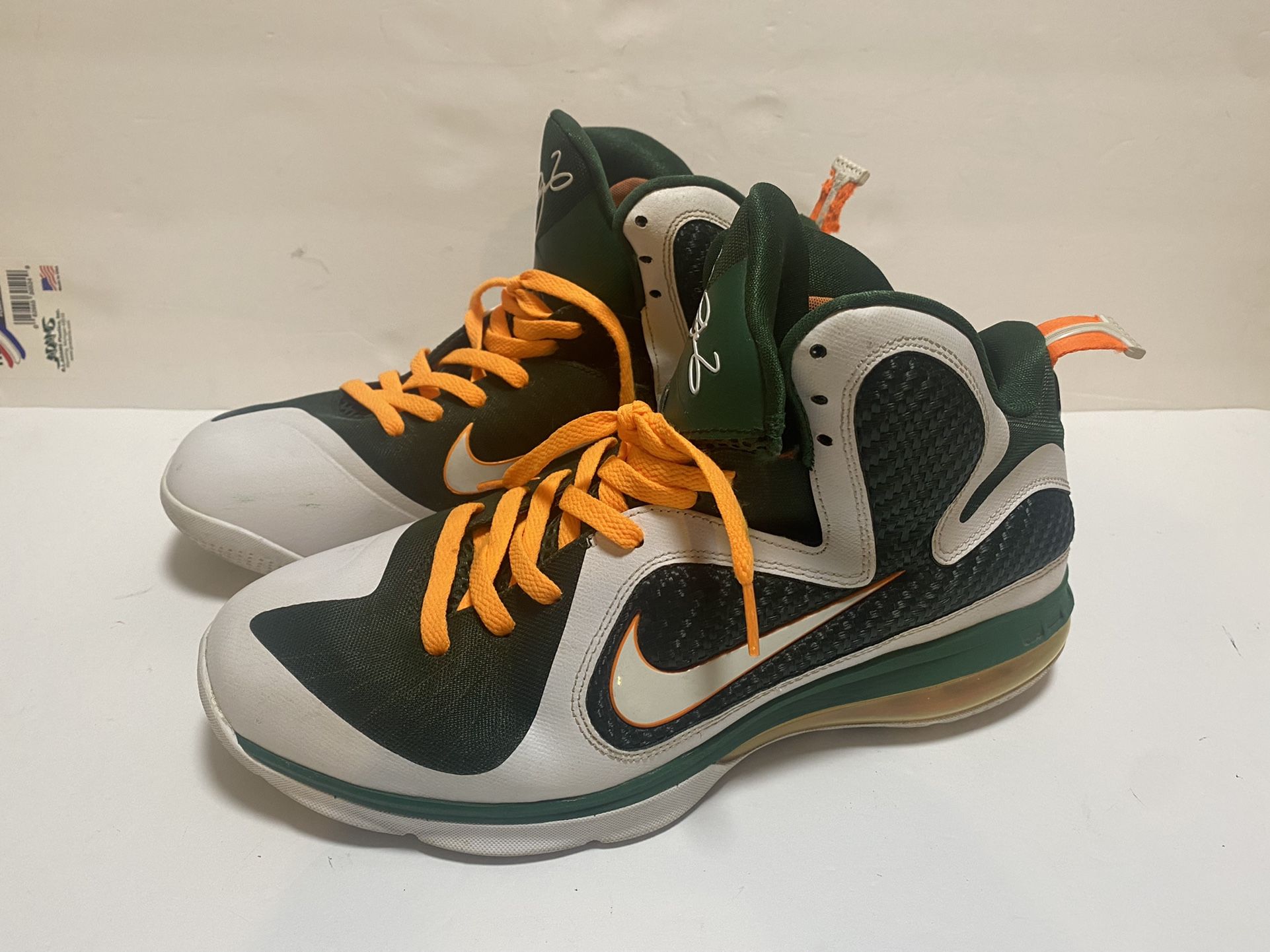 Nike Lebron Miami Hurricanes 2011 Sneakers 469764 102