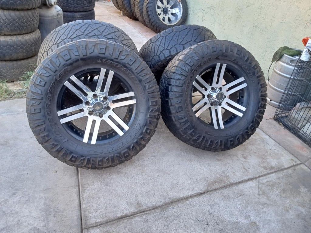 RIMS 35X12.50R18...6 LUGS FIT CHEVY SILVERADO YUKON TAHOE SUBURBAN NISSAN TITAN DENALLI NISSAN ARMADA
