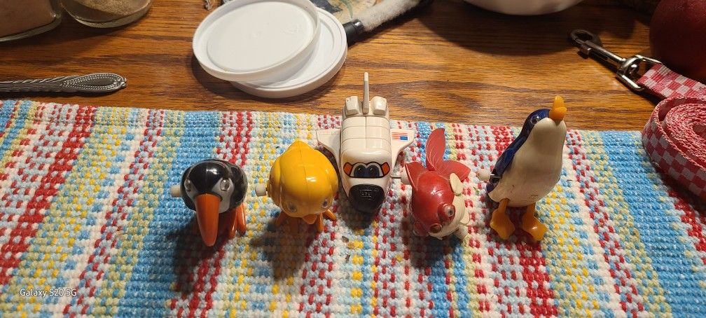 Windup Toys Collector Items .