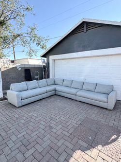 AUTHENTIC RH Restoration Hardware 5-Piece Sectional