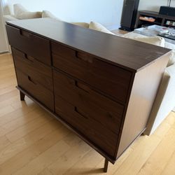 Wooden Dresser - 6 drawers 