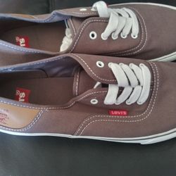 New Levis Shoes Size 12