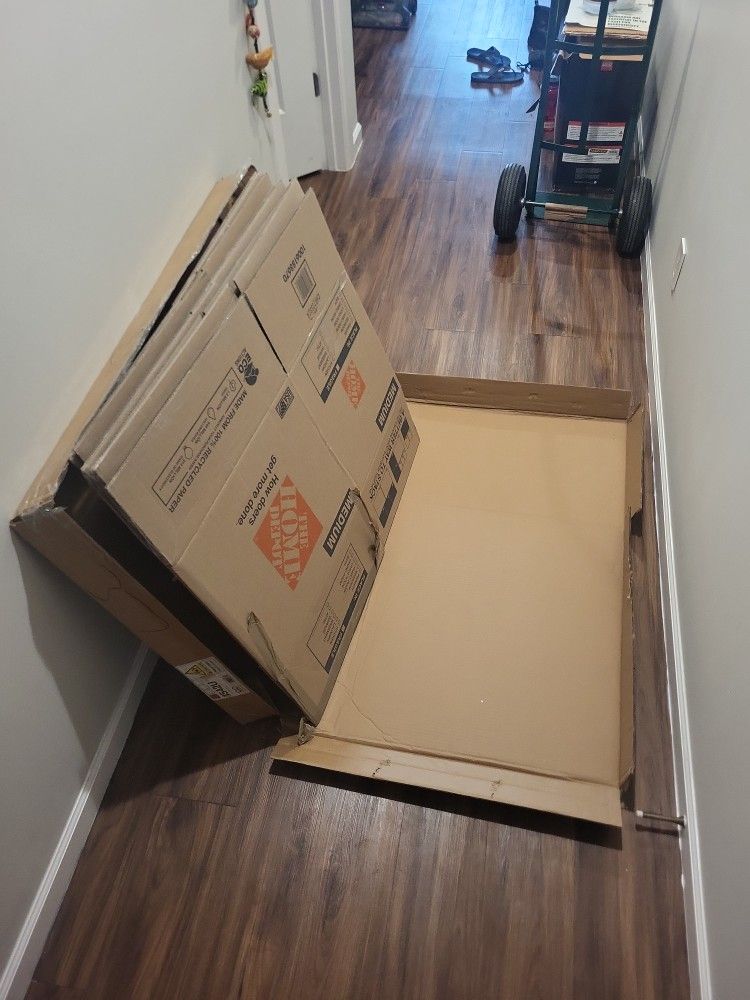 Free Moving Boxes!